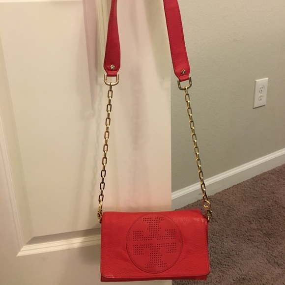 Tory Burch Handbags - Tory Burch Red Cross body purse